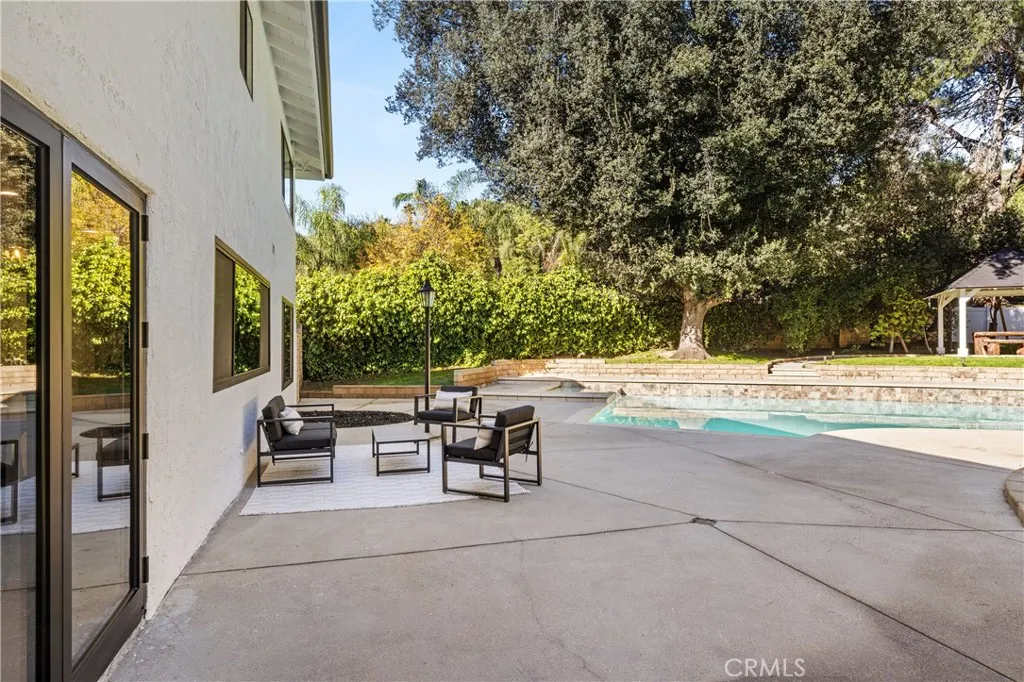 5340 Edgeware Drive, Calabasas, California 91301 home-pic-36